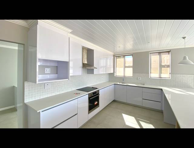 3 BEDROOM HOUSE FOR SALE IN PORT OWEN